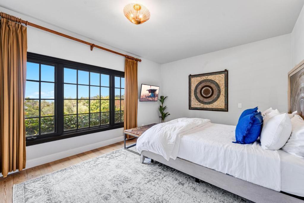 Grand Mediterranean In La Jolla Hillside *