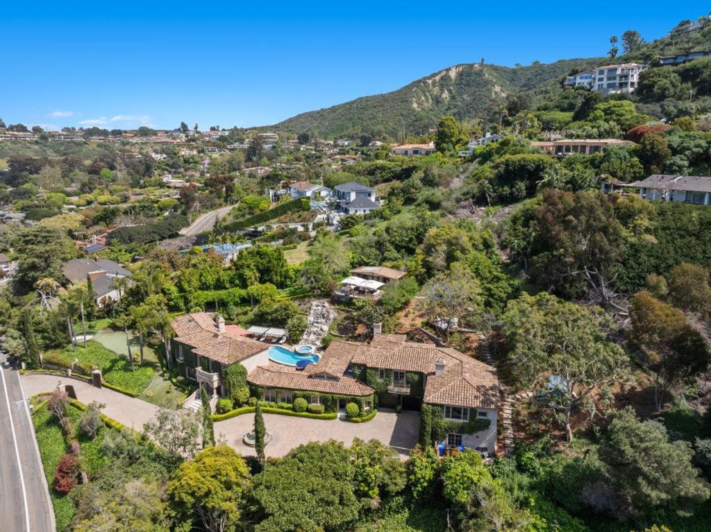 Grand Mediterranean In La Jolla Hillside Villa San Diego