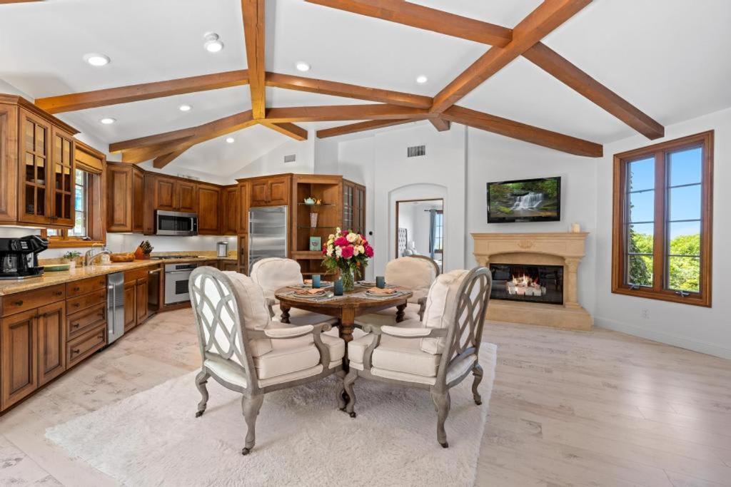 Grand Mediterranean In La Jolla Hillside Villa