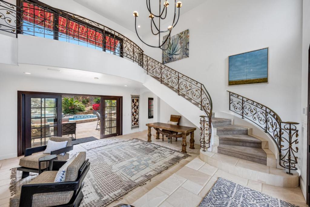 Grand Mediterranean In La Jolla Hillside *