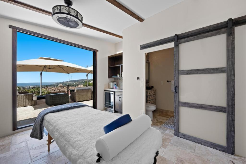 Villa Grand Mediterranean In La Jolla Hillside *